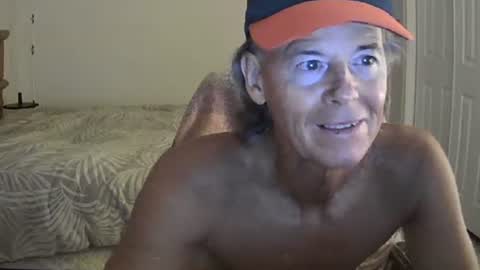 hewes1 online show from August 4, 10:34 am