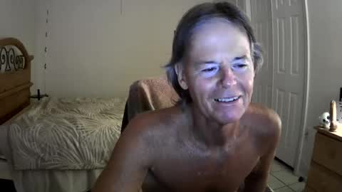 hewes1 online show from August 14, 7:23 am