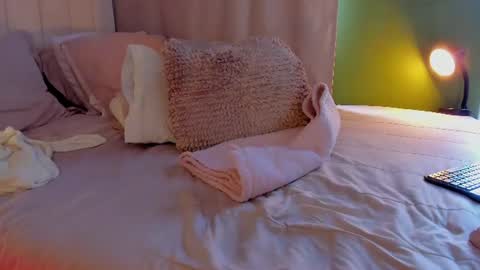 Martina Ricci Show schedule Monday to Friday 8am colombia time I work some weekends  online show from August 14, 7:06 pm