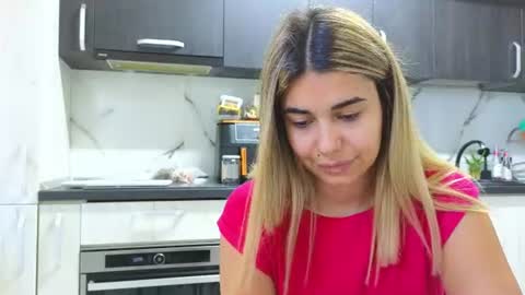Siana online show from August 11, 11:56 am