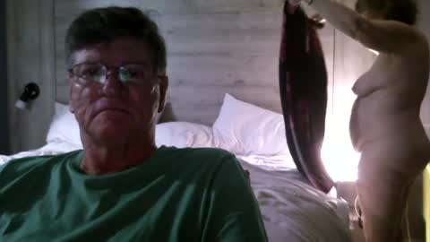hg99too online show from August 15, 3:43 am