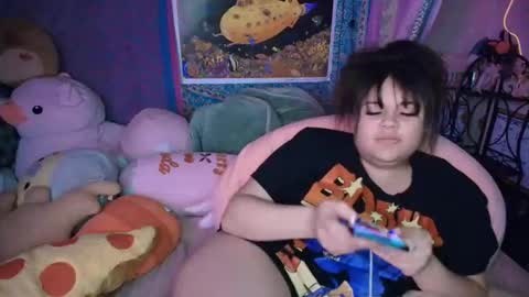 hhighsea online show from April 17, 7:48 am