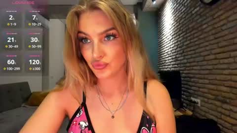 Hi lina online show from August 14, 7:56 am