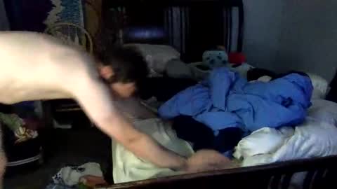 hi_there3321 online show from April 23, 12:42 pm