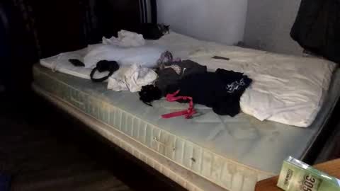 hi_there3321 online show from May 19, 12:39 pm
