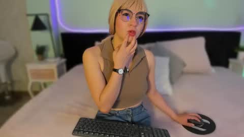 hidori_rem online show from August 5, 7:34 pm