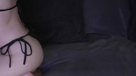 hikinxxx online show from August 2, 5:03 am