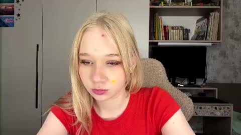 Emma online show from August 5, 9:29 am