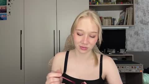 Emma online show from August 7, 10:48 am