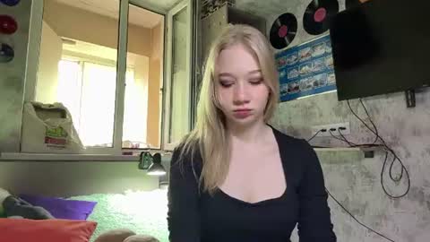 Emma online show from August 10, 8:16 am