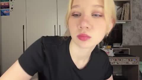 Emma online show from August 11, 7:10 am