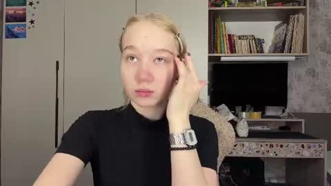 Emma online show from August 13, 7:11 am
