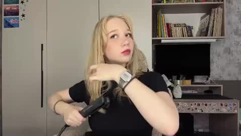 Emma online show from August 13, 8:17 am
