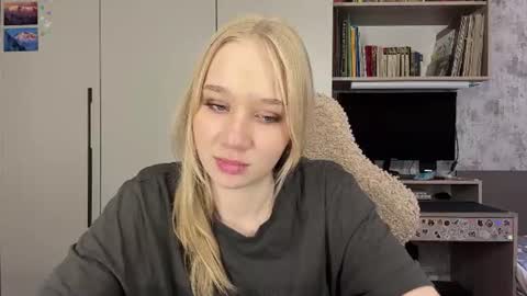 Emma online show from August 18, 10:54 am
