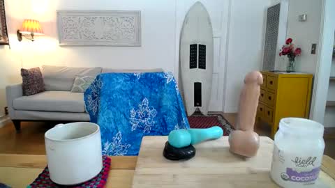 Hippie Jim online show from June 20, 6:41 pm