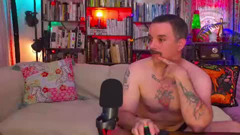 HipsterTrash Clark one half of Task Manager online show from July 3, 8:49 am