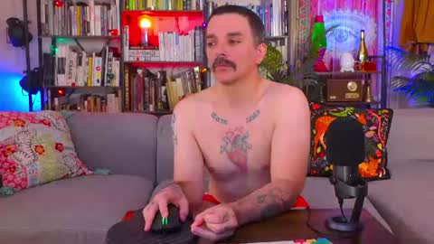 HipsterTrash Clark one half of Task Manager online show from July 15, 9:32 am