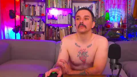HipsterTrash Clark one half of Task Manager online show from July 23, 9:11 am