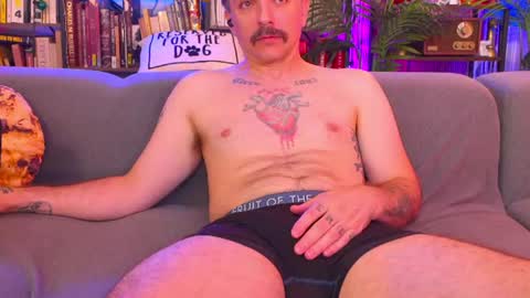 HipsterTrash Clark one half of Task Manager online show from August 7, 8:42 pm