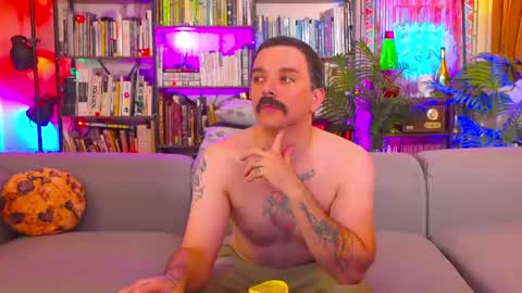 HipsterTrash Clark one half of Task Manager online show from August 13, 7:00 am