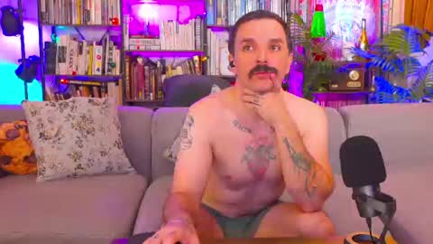 HipsterTrash Clark one half of Task Manager online show from August 13, 10:18 am