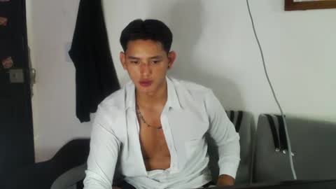 hirosi shen online show from August 14, 11:08 pm