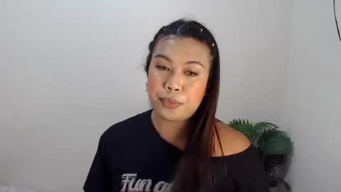 Karina3 online show from August 5, 10:35 am