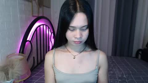 hoelymolly online show from July 3, 2:57 am