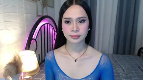 hoelymolly online show from July 13, 10:48 pm