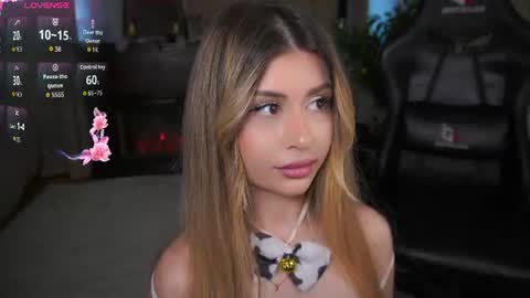Moni Monica online show from July 26, 3:39 pm