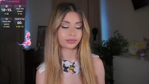 Moni Monica online show from July 26, 4:45 pm