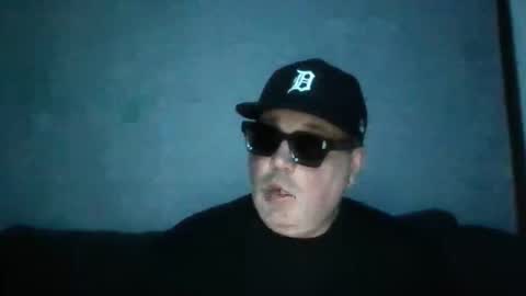 holden_minutz online show from June 3, 8:51 am