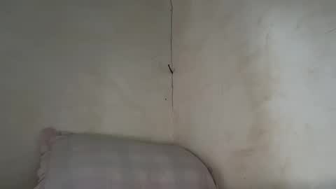 holly_wyn online show from July 12, 9:37 am