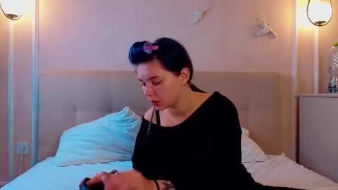 Alex online show from August 15, 8:07 am