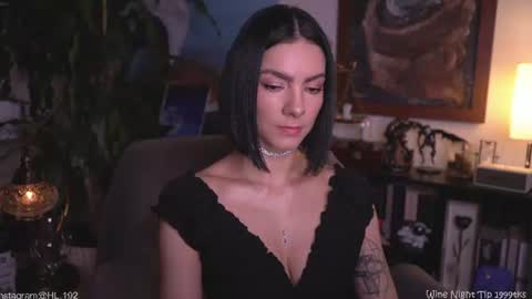 Holly Linder online show from July 25, 2:26 am