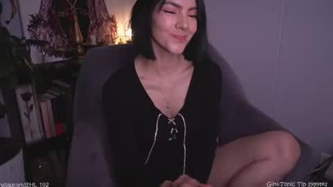Holly Linder online show from August 8, 3:17 am