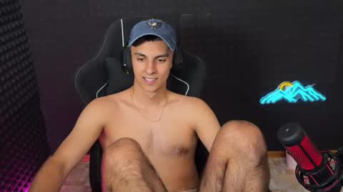 Hols online show from August 7, 8:09 pm