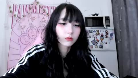 Ho Lee Sheet online show from May 24, 2:42 pm
