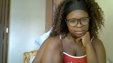 holy_ebony online show from August 12, 12:40 pm