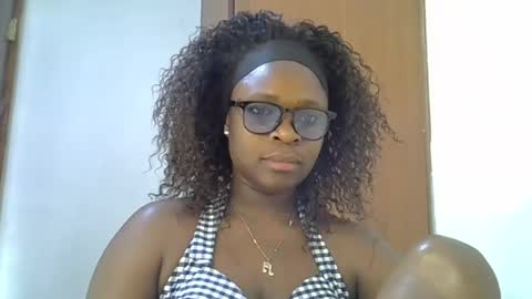holy_ebony online show from August 13, 1:58 pm