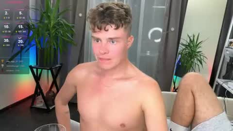 holy_eggs_00 online show from July 22, 8:44 pm