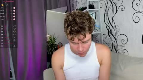 holy_eggs_00 online show from August 9, 10:38 am