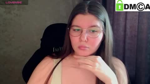 Welcome guys  Pleasure to see you all here  My name is MichaelaTip menu is active Private is open  online show from March 13, 11:39 am