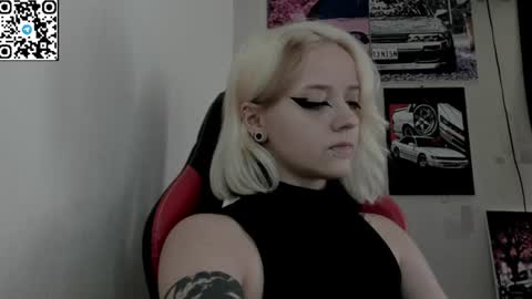 holy_mistresss online show from August 1, 11:38 am