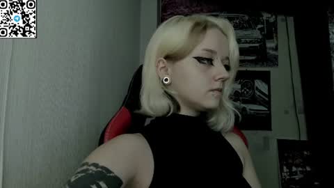 holy_mistresss online show from August 6, 9:08 am