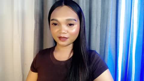 Bella online show from August 11, 9:06 pm
