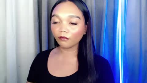 Bella online show from August 17, 10:59 pm