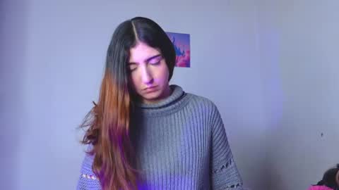 holy_taby_ online show from August 9, 1:01 pm