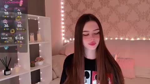 Mia online show from July 17, 3:39 am