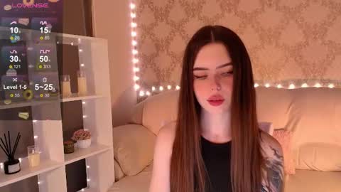 Mia online show from July 19, 5:42 am